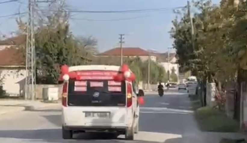 akyazi-da-namaza-baslayan-cocuklar-icin-renkli-kutlamaajzjsmnya1