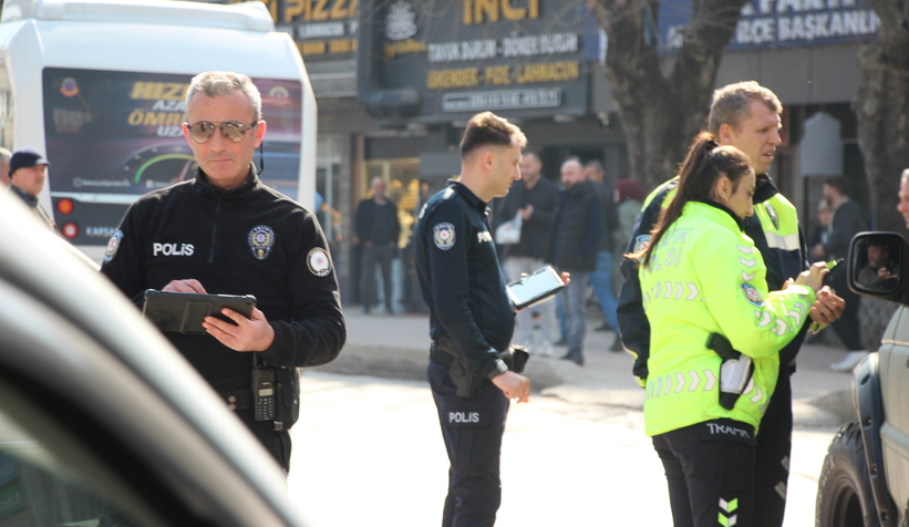 akyazi-da-polis-kus-ucurtmuyorbg8yvwvnm3