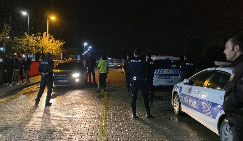 akyazi-da-polis-ogrencilerin-guvenligi-icin-denetim-yapiyoroxvjogd3cu
