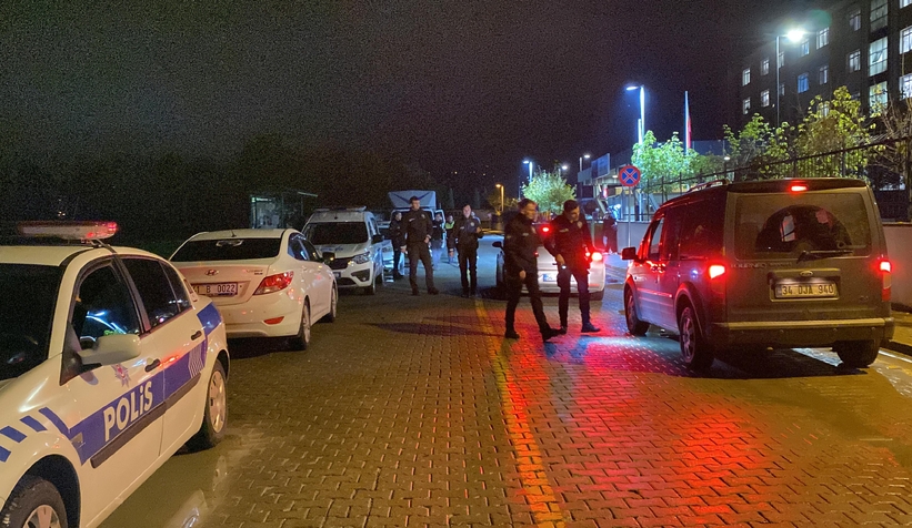 akyazi-da-polis-ogrencilerin-guvenligi-icin-denetim-yapiyoroxvjogd3cu