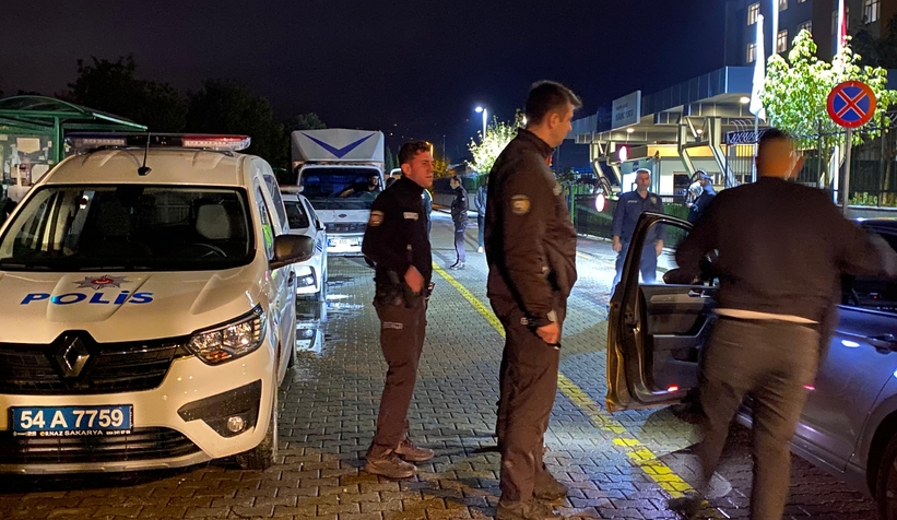 akyazi-da-polis-ogrencilerin-guvenligi-icin-denetim-yapiyoroxvjogd3cu