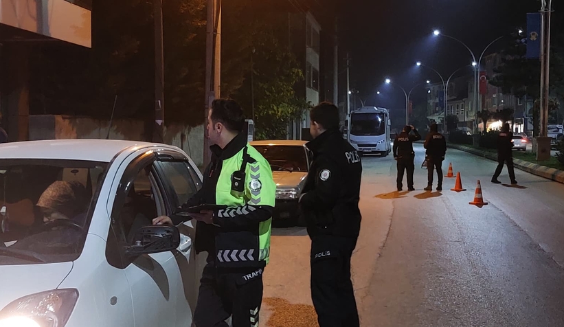 akyazi-da-polisten-sok-uygulamavuivs1qywe