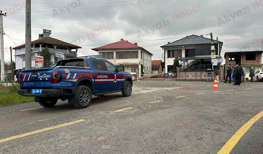 Akyazı'da silahlı saldırı: 2 kişi vuruldu