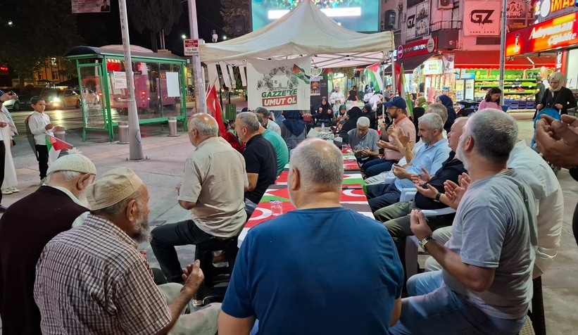 Akyazı'da STK'lardan Gazze için vicdan nöbeti