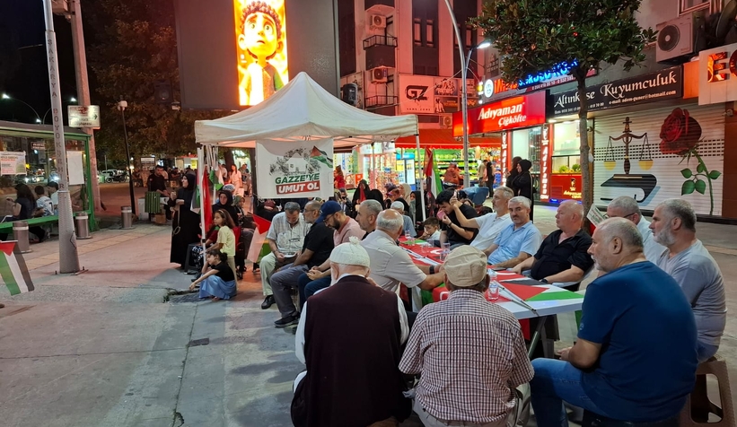 Akyazı'da STK'lardan Gazze için vicdan nöbeti