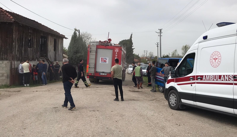 akyazi-da-tek-katli-ev-yandiz3fhu2q5mw