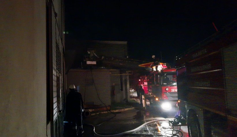 Akyazı'da tekstil fabrikasında yangın