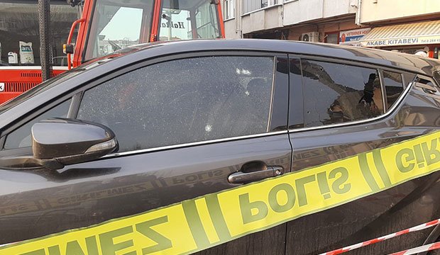 Akyazı'da silahlı saldırı 2 yaralı