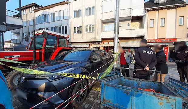 Akyazı'da silahlı saldırı 2 yaralı