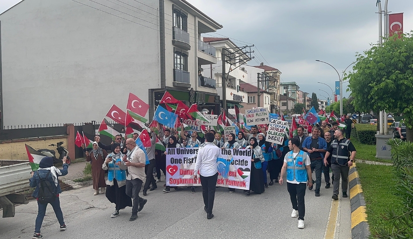 akyazi-da-universiteliler-filistin-ve-dogu-turkistan-icin-yurududi9qzwf1ek