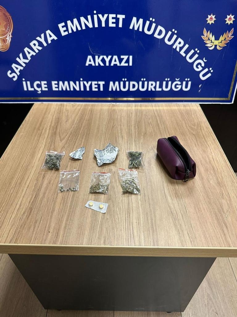 akyazi-da-uyusturucu-operasyonlari-64-kisi-yakalanditug5bxhvyk