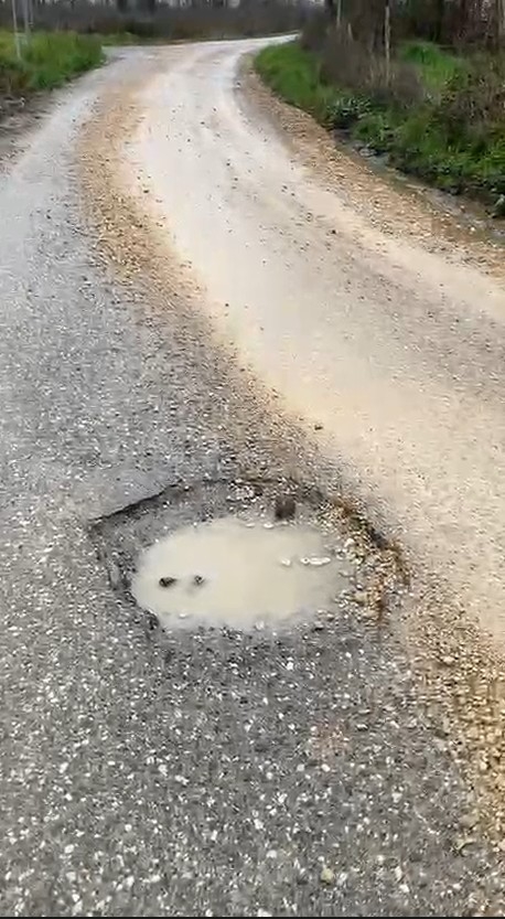 Akyazı da Yollarla ilgili şikayet yağıyor