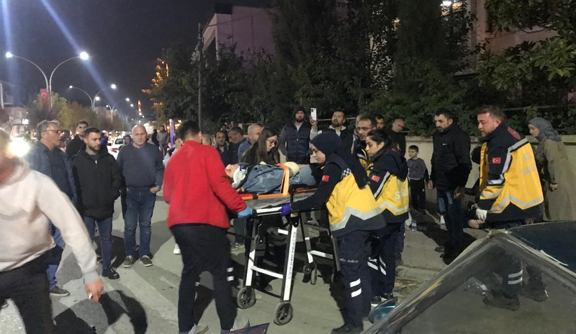 akyazi-da-zincirleme-kaza-2-yaraliynm3z3vuc2