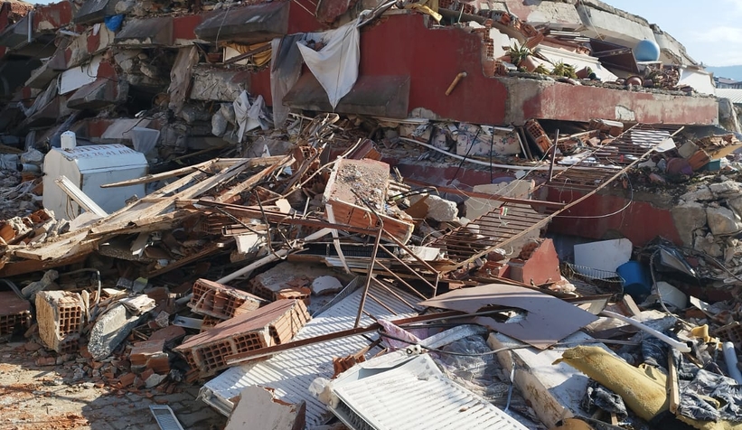 Akyazı'dan depremzedelerin yardımına koşmuşlardı, yaşadıklarını anlattılar