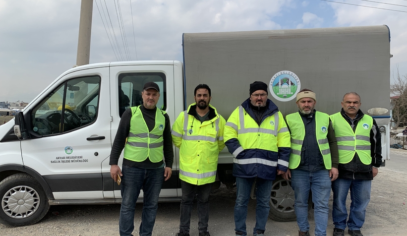 akyazi-ekipleri-deprem-bolgesinde-hastalik-cikmasin-diye-mucadele-ediyordw0vsnjhdt