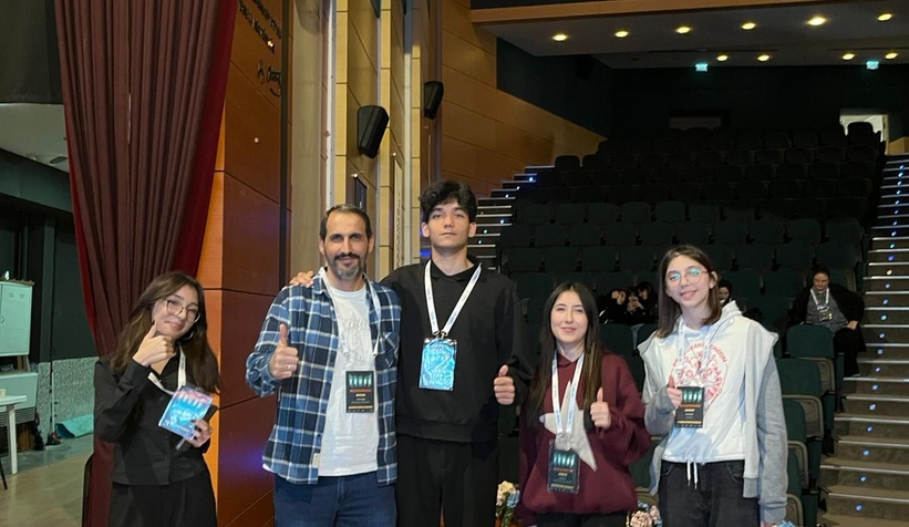 akyazi-eyyup-genc-fen-lisesi-ogrencilerinden-buyuk-basaridhvmsjg1wh