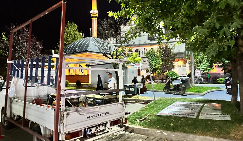 akyazi-gazisuleyman-pasa-cami-onune-banka-atmsinhhjbzl0re