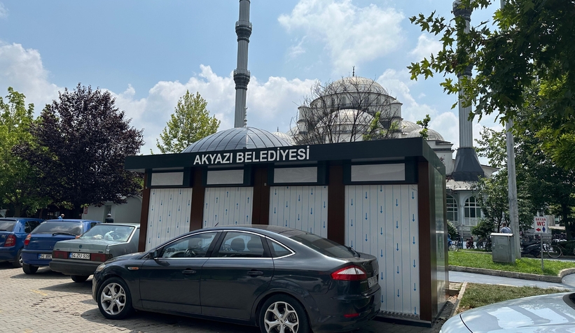 akyazi-gazisuleyman-pasa-cami-onune-banka-atmsinhhjbzl0re