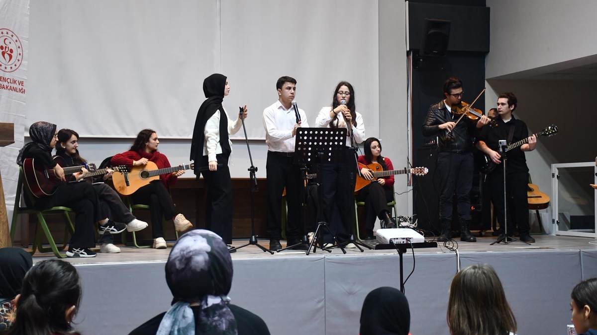 Akyazı GSB’de kış kulübü coşkusu