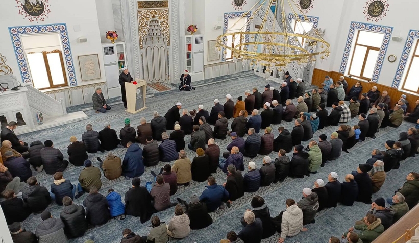 Akyazı Güneş Camii ibadete açıldı