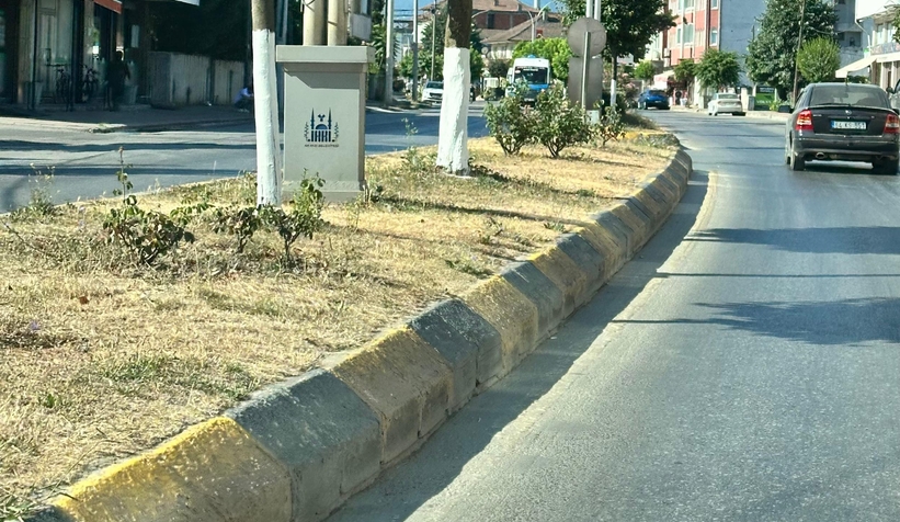 akyazi-halki-bu-guzelligi-hak-etmiyor-musgjrocsrn0