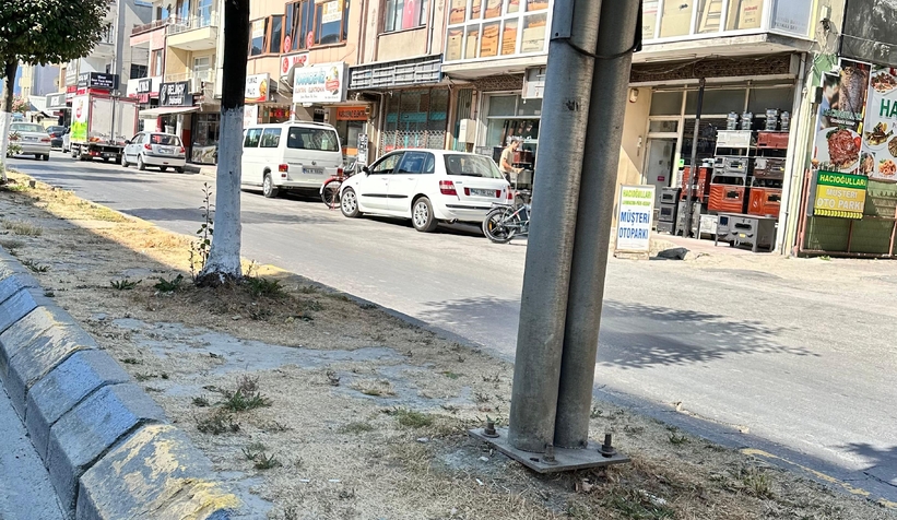 akyazi-halki-bu-guzelligi-hak-etmiyor-musgjrocsrn0