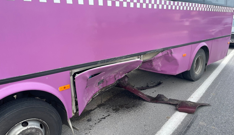 Akyazı Hastane Kavşağında kaza