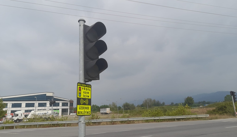 Akyazı Hastane Kavşağında kaza