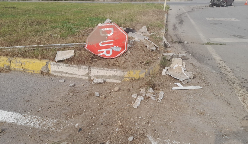 Akyazı Hastane Kavşağında kaza