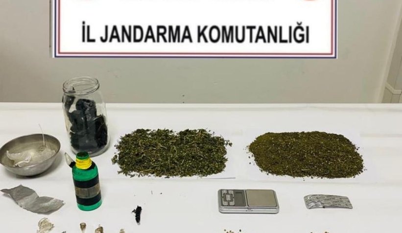 akyazi-hendek-ve-adapazari-nda-zehir-tacirlerine-operasyonb0oxddzkrl
