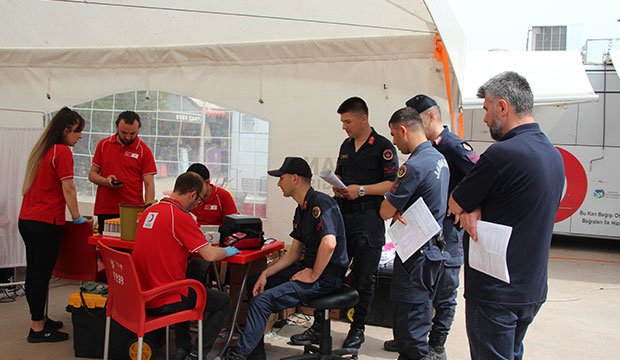 Akyazı İlçe Jandarma'dan kan bağışına destek