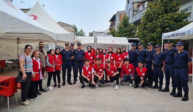 Akyazı İlçe Jandarma'dan kan bağışına destek