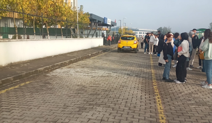 akyazi-kyk-da-ogrencilerin-toplu-ulasim-cilesicehqmwxmtj