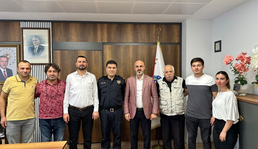 akyazi-medya-ve-basin-birliginden-ilce-emniyet-mudurune-ziyaretuexpatrpk1