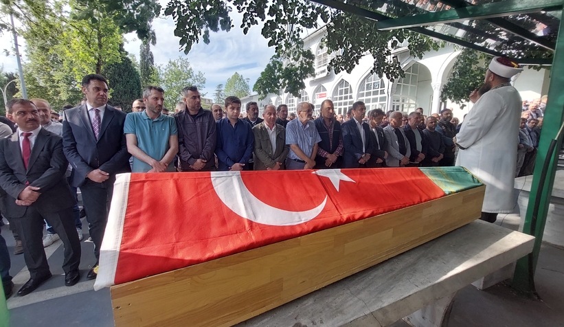 akyazi-mudur-bulent-gunduz-u-gozyaslariyla-ugurladiztdnsvdkng