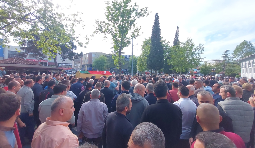 akyazi-mudur-bulent-gunduz-u-gozyaslariyla-ugurladiztdnsvdkng