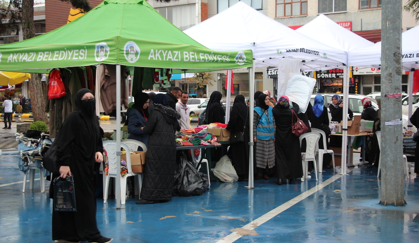 Akyazı Müftülüğü'nden Gazze için yardım kermesi