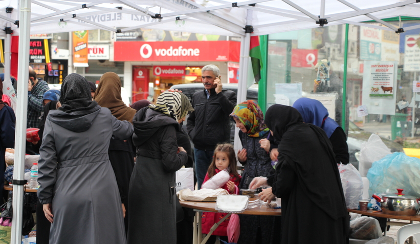 Akyazı Müftülüğü'nden Gazze için yardım kermesi