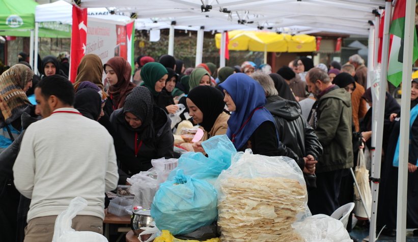 Akyazı Müftülüğü'nden Gazze için yardım kermesi