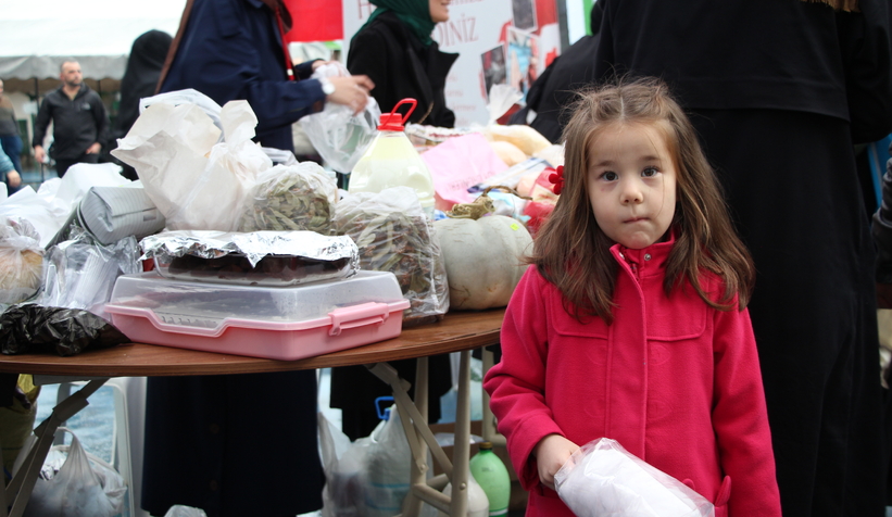 Akyazı Müftülüğü'nden Gazze için yardım kermesi