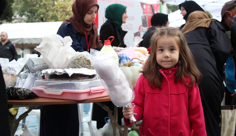 Akyazı Müftülüğü'nden Gazze için yardım kermesi