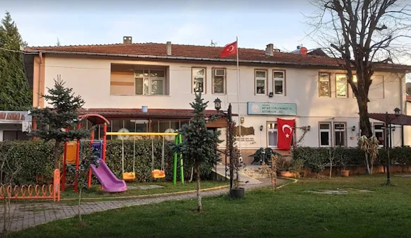 akyazi-ogretmenevi-binasi-depreme-karsi-guclendiriliyorn3n2qkpwbu