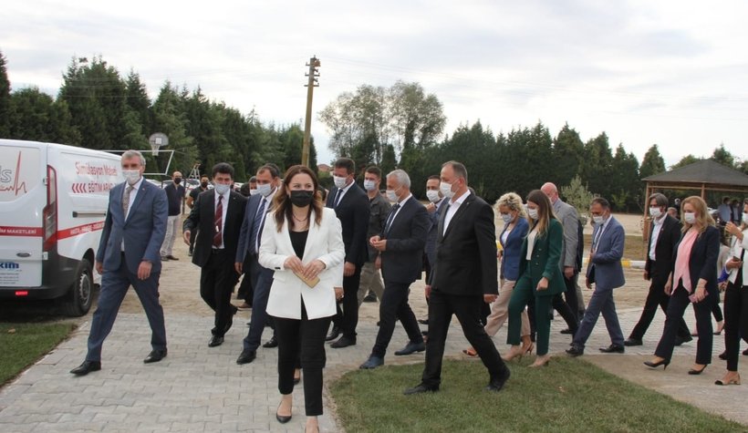 Akyazı Sağlık Bilimleri Fakültesi ve Sağlık Hizmetleri MYO açıldı