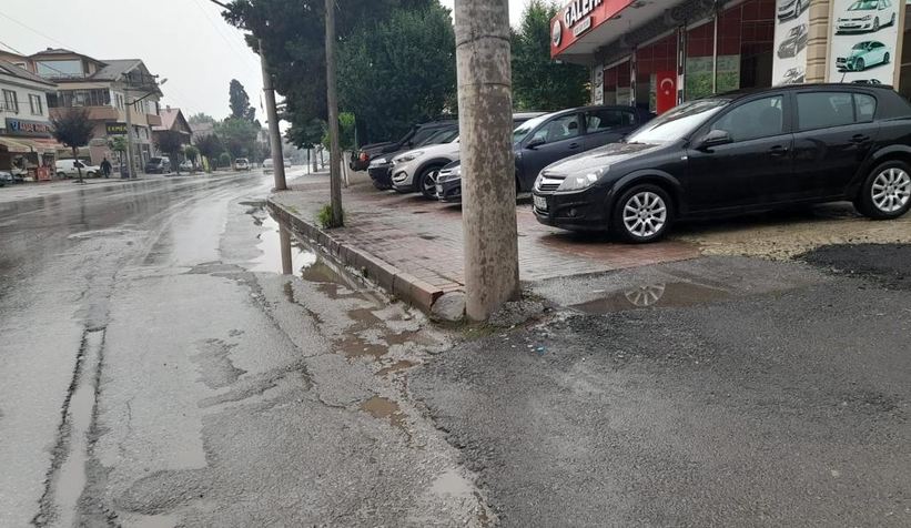 akyazi-sahipsiz-3-ay-sonra-asfaltlanacak-caddelerde-calisma-yokc2f0mlk0vn