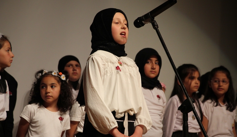 akyazi-sgmde-yilsonu-programi-coskususvbezepzml