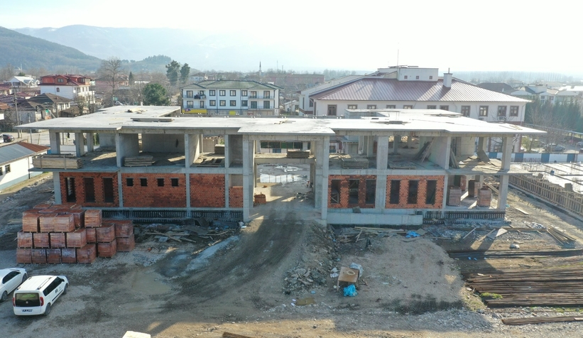 akyazi-spor-kompleksi-2023te-hizmete-girecekzstyrhpszu