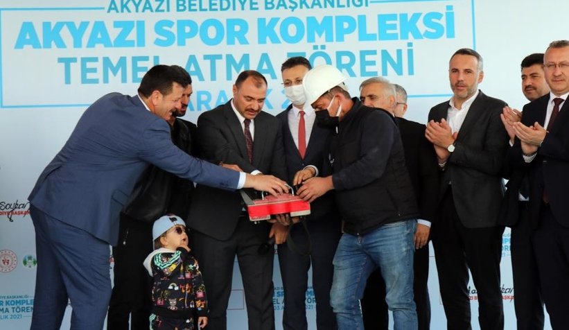 akyazi-spor-kompleksi-nin-temeli-atildimgrum25vaw