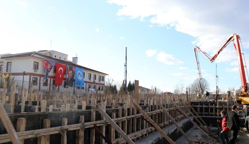 akyazi-spor-kompleksi-nin-temeli-atildimgrum25vaw