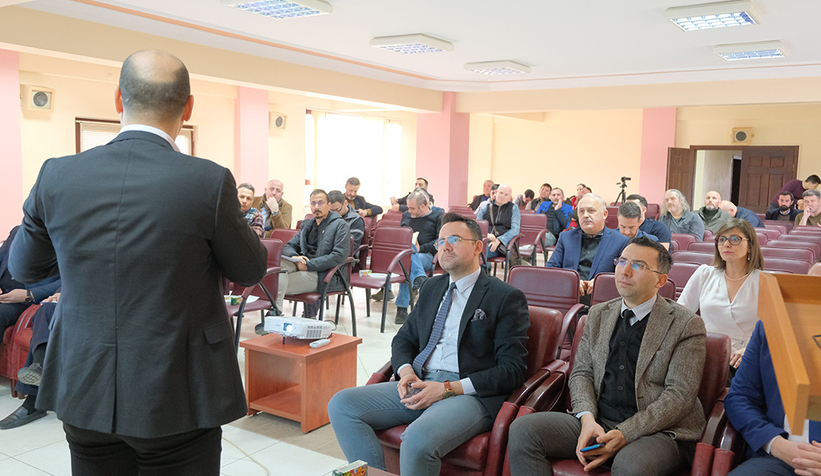 akyazi-ticaret-ve-sanayi-odasi-nda-ges-calistay-i-duzenledis0p3ditmzh