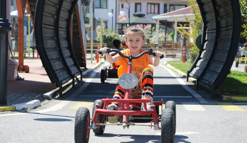  Akyazı Trafik Park'a yoğun ilgi